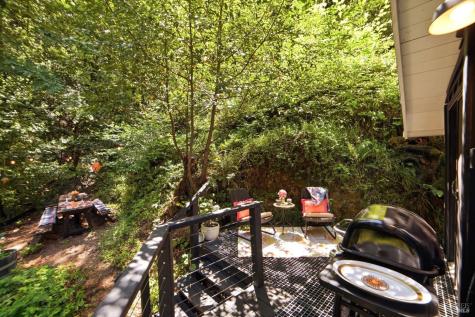14993 Merry Lane Guerneville CA 95446