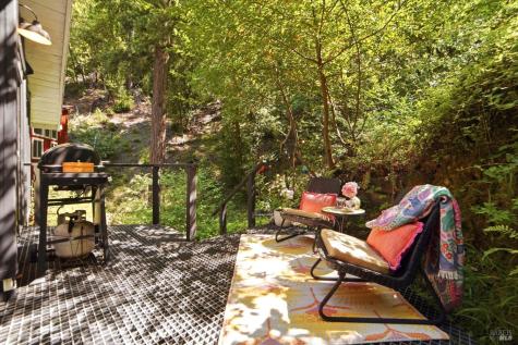 14993 Merry Lane Guerneville CA 95446