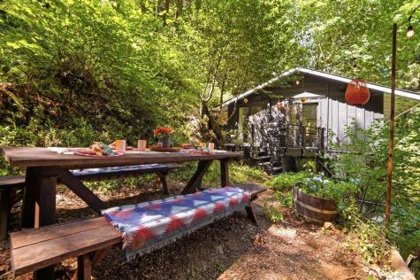 14993 Merry Lane Guerneville CA 95446