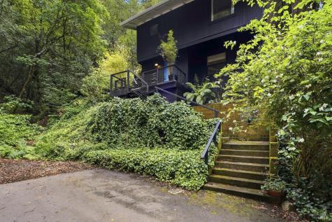 14993 Merry Lane Guerneville CA 95446