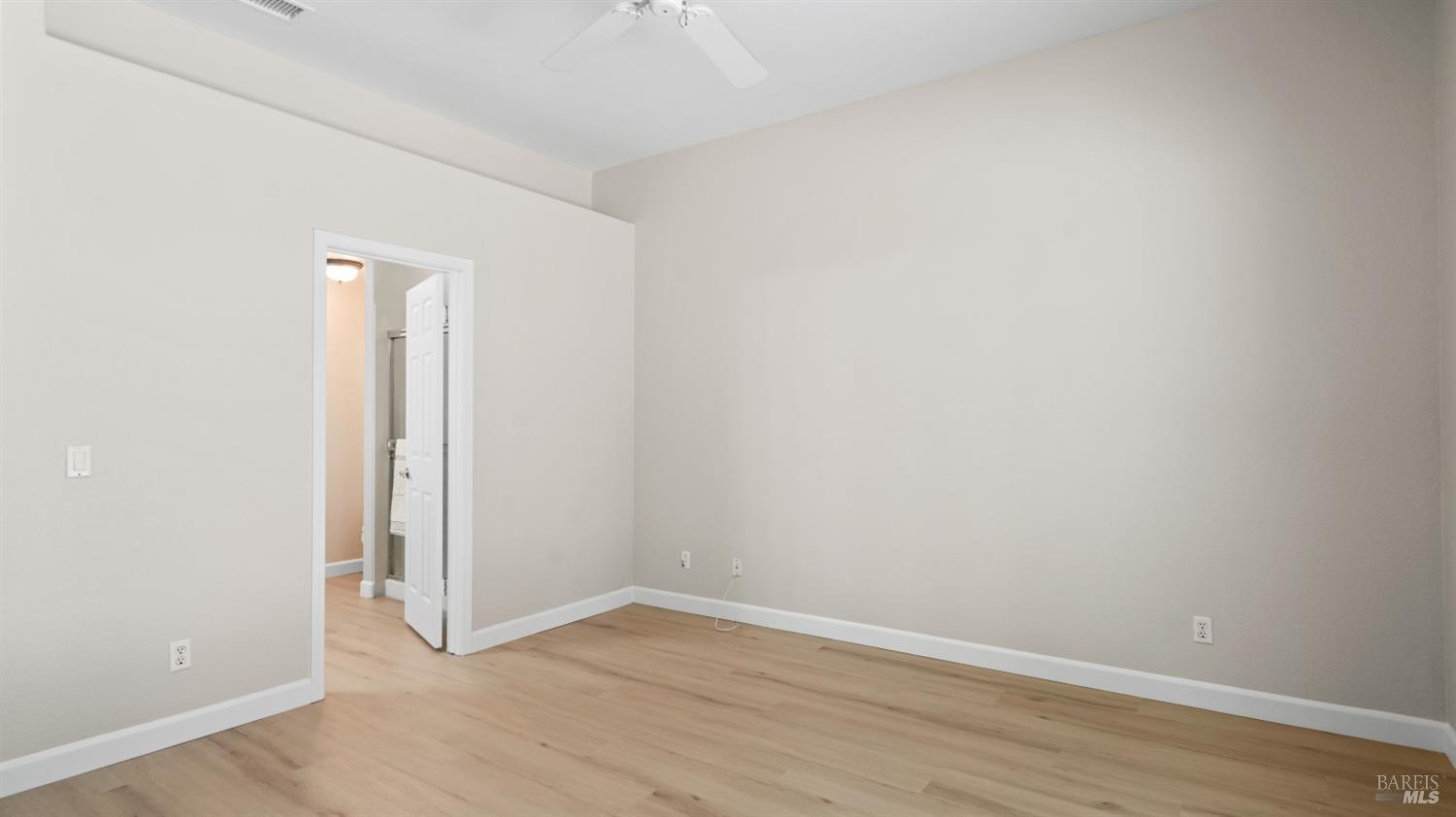 355 Sun Valley Way Vacaville CA 95688