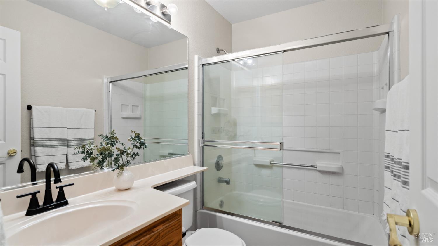 355 Sun Valley Way Vacaville CA 95688