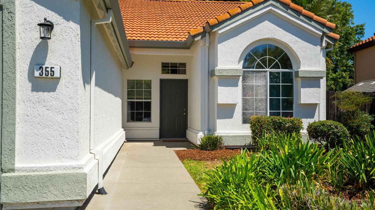 355 Sun Valley Way Vacaville CA 95688