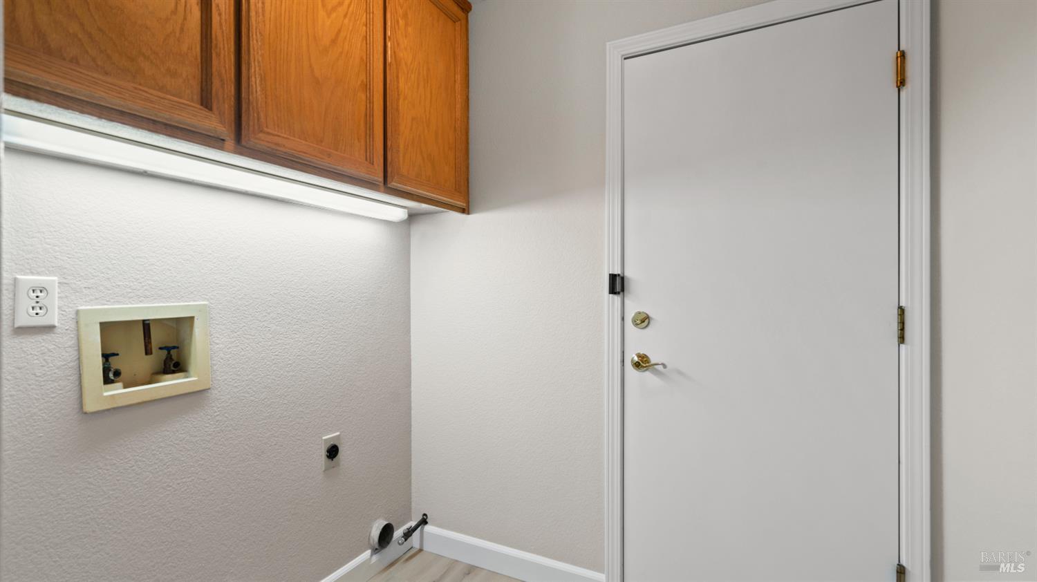 355 Sun Valley Way Vacaville CA 95688