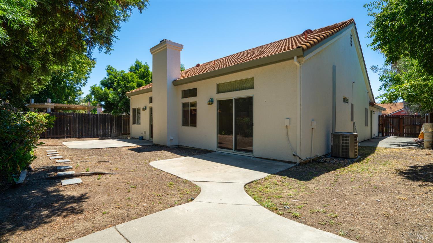 355 Sun Valley Way Vacaville CA 95688