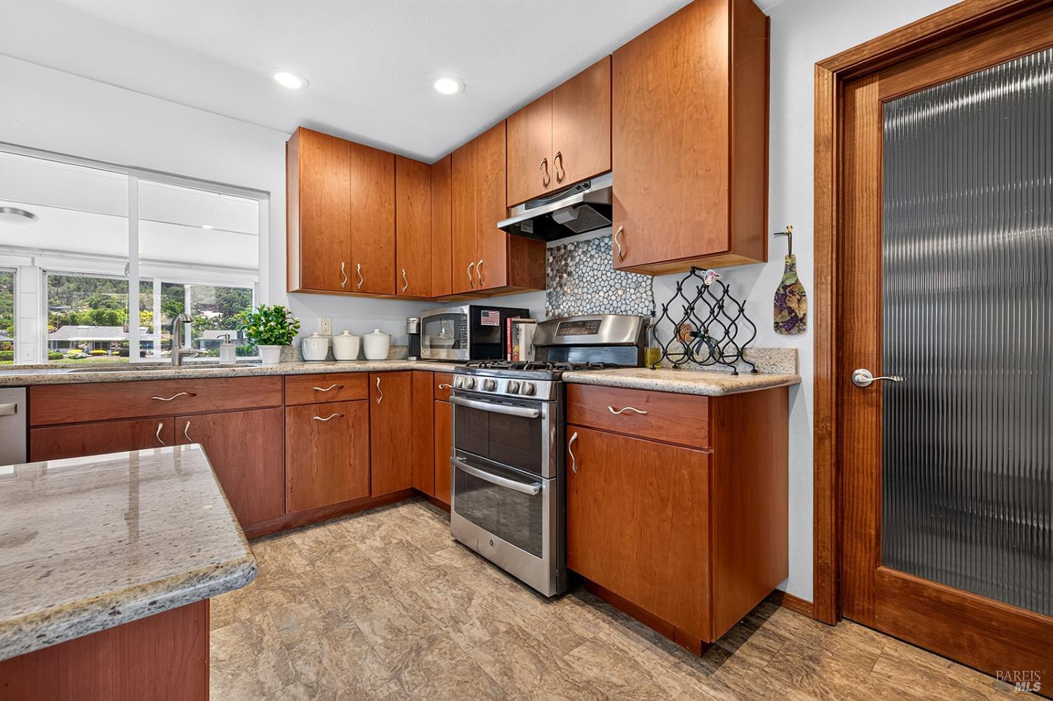 189 Oak Shadow Drive Santa Rosa CA 95409