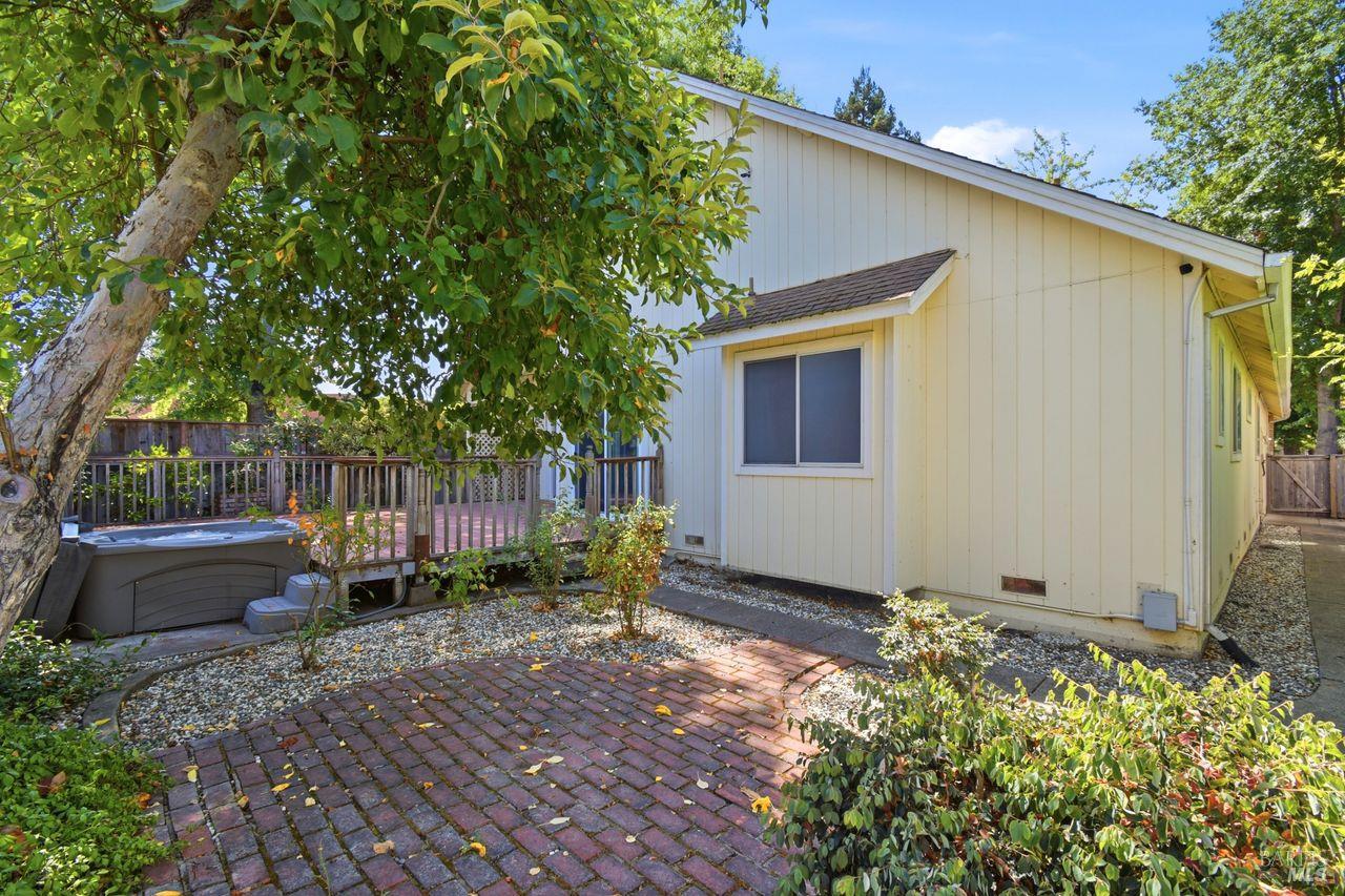 2994 Tuxedo Place Santa Rosa CA 95405