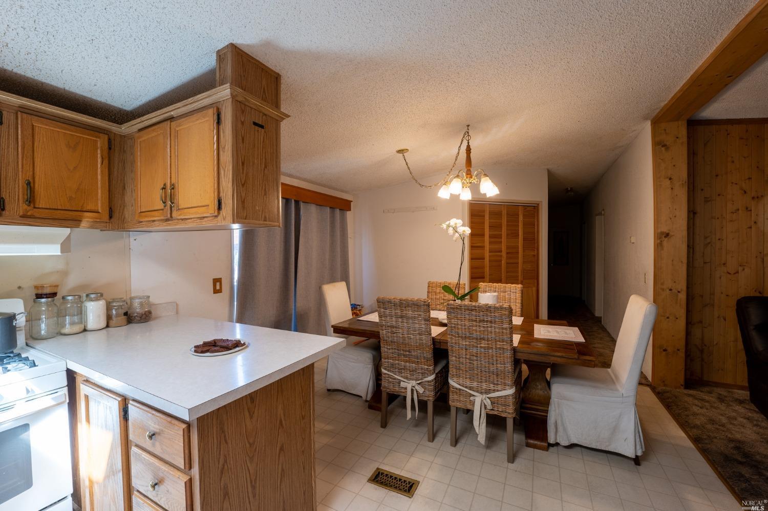 6750 Highway 20 Ukiah CA 95482