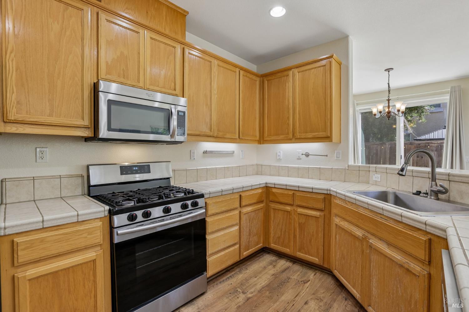 2206 Cox Lane Fairfield CA 94533