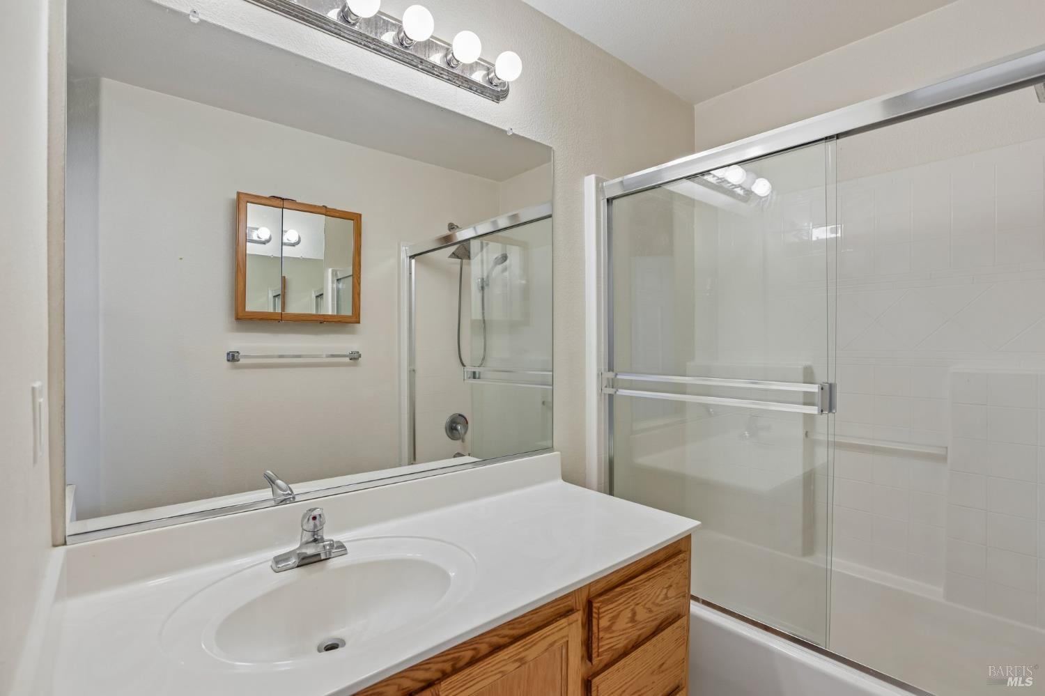2206 Cox Lane Fairfield CA 94533