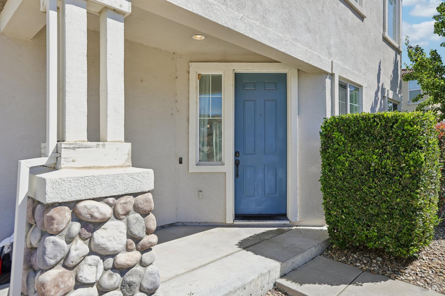 2206 Cox Lane Fairfield CA 94533