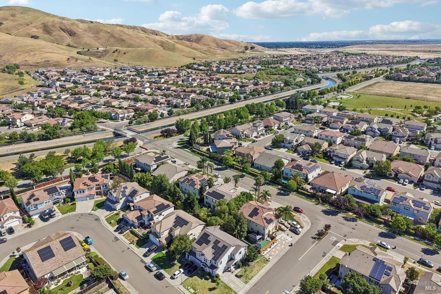 2206 Cox Lane Fairfield CA 94533