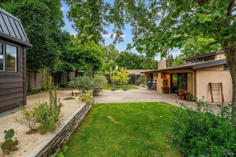 15551 Brookview Drive Sonoma CA 95476