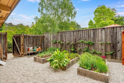 15551 Brookview Drive Sonoma CA 95476