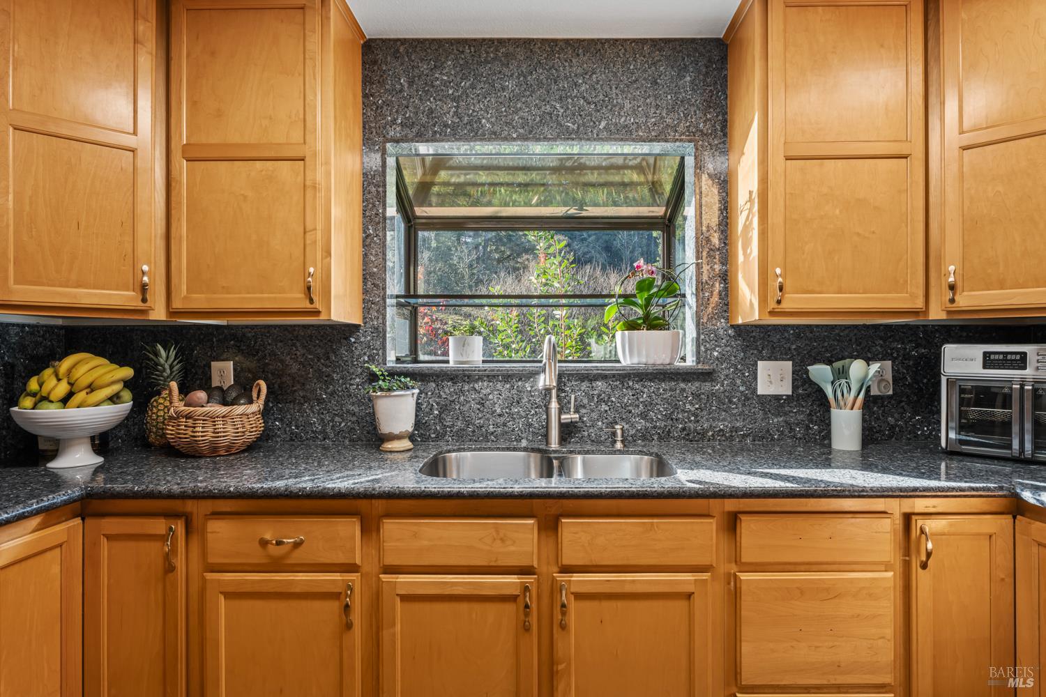 8400 Cave Creek Road Redwood Valley CA 95470
