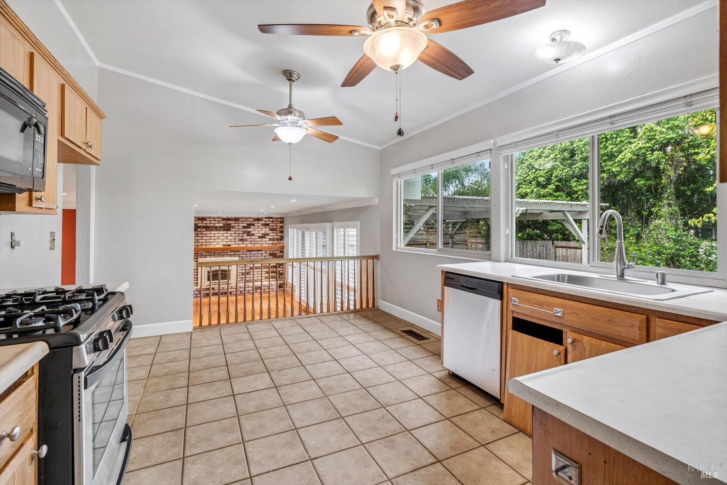 1569 Trellis Lane Petaluma CA 94954