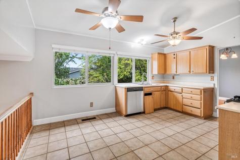 1569 Trellis Lane Petaluma CA 94954
