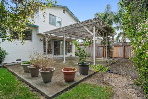 1569 Trellis Lane Petaluma CA 94954