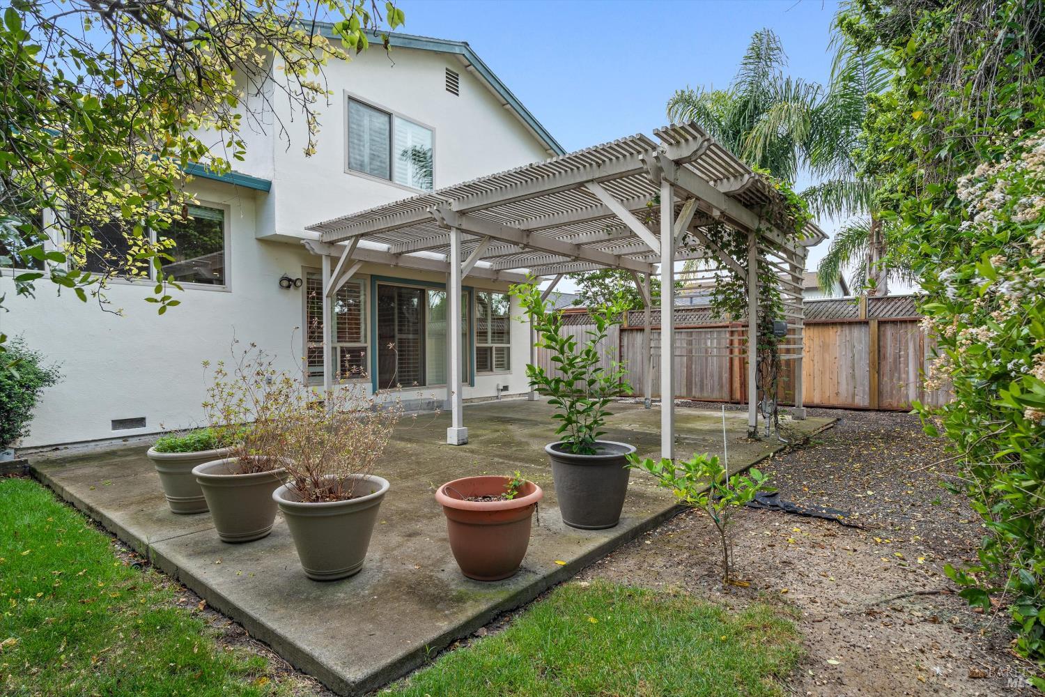 1569 Trellis Lane Petaluma CA 94954