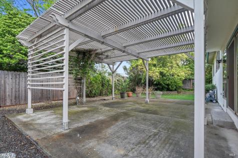 1569 Trellis Lane Petaluma CA 94954