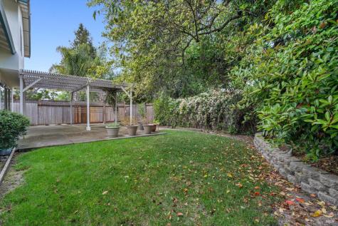 1569 Trellis Lane Petaluma CA 94954