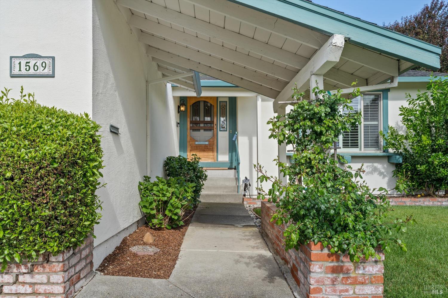 1569 Trellis Lane Petaluma CA 94954