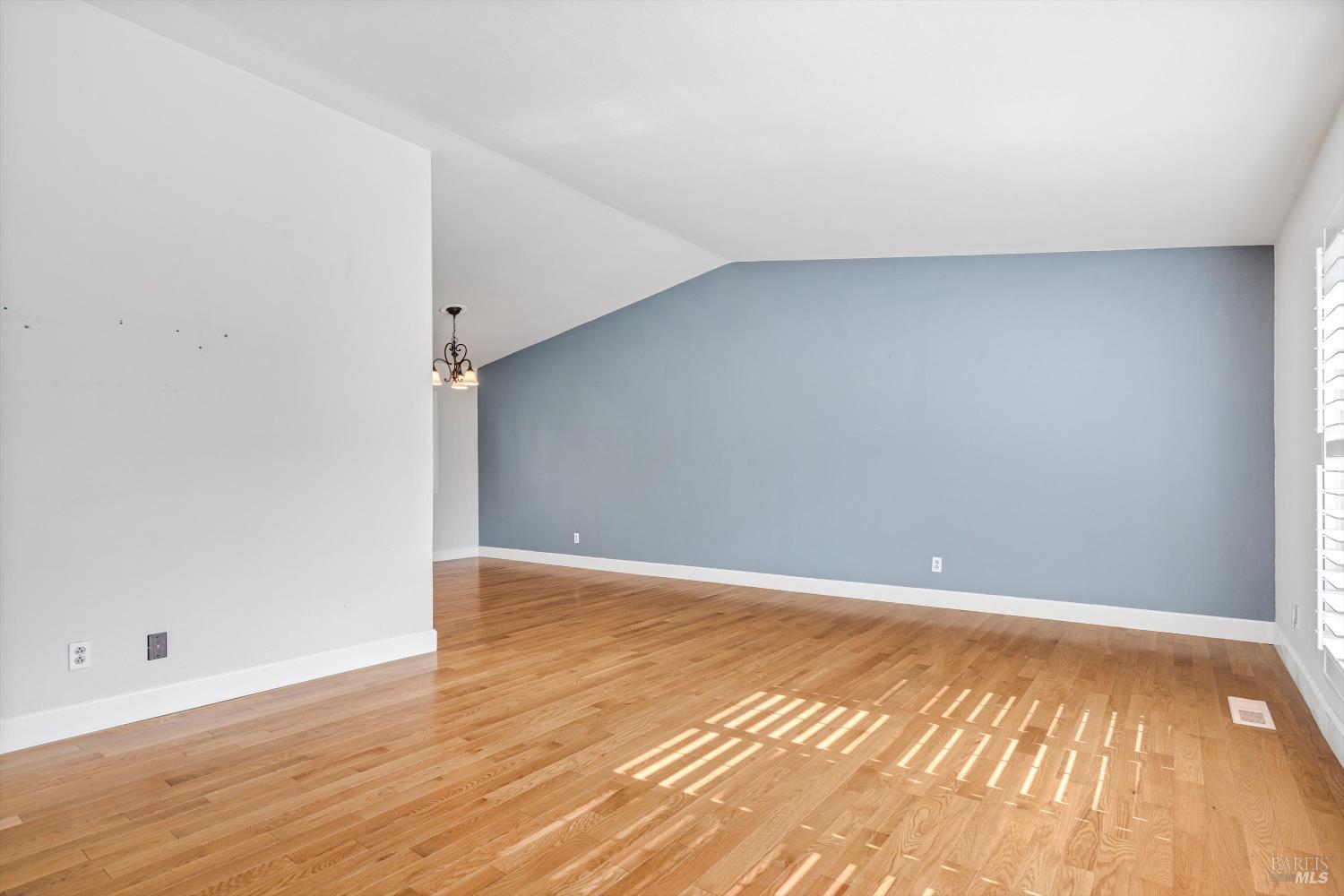 1569 Trellis Lane Petaluma CA 94954