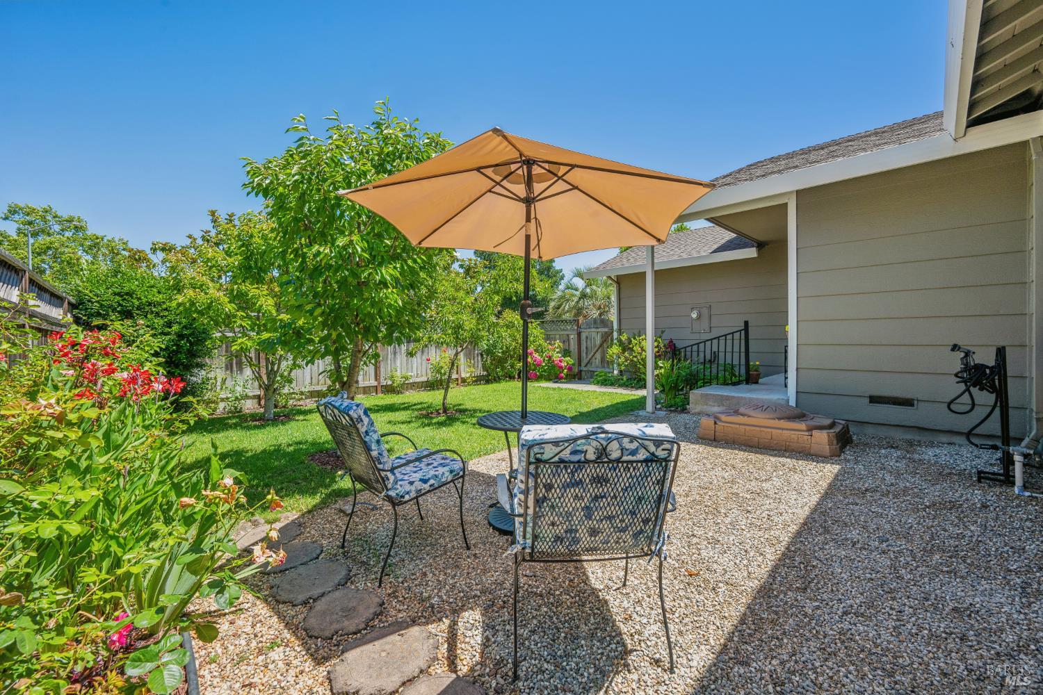 2321 Mandarin Lane Santa Rosa CA 95401