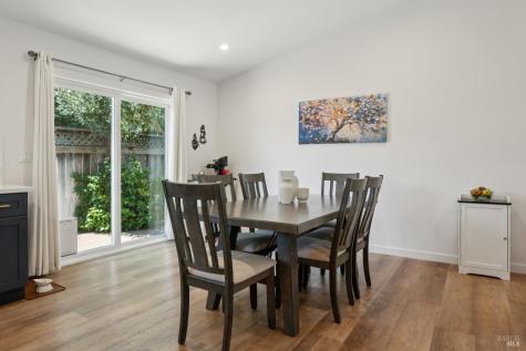 2321 Mandarin Lane Santa Rosa CA 95401