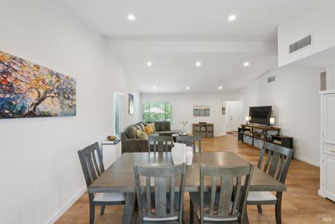 2321 Mandarin Lane Santa Rosa CA 95401