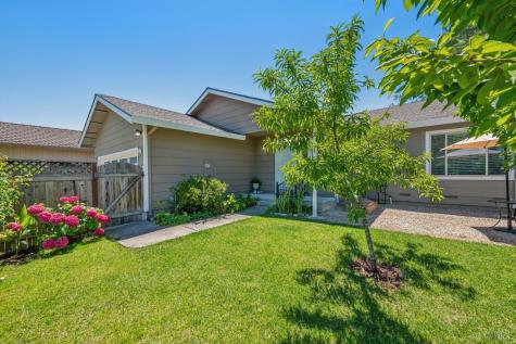 2321 Mandarin Lane Santa Rosa CA 95401