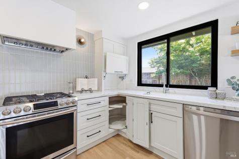 505 Teton Court Petaluma CA 94954