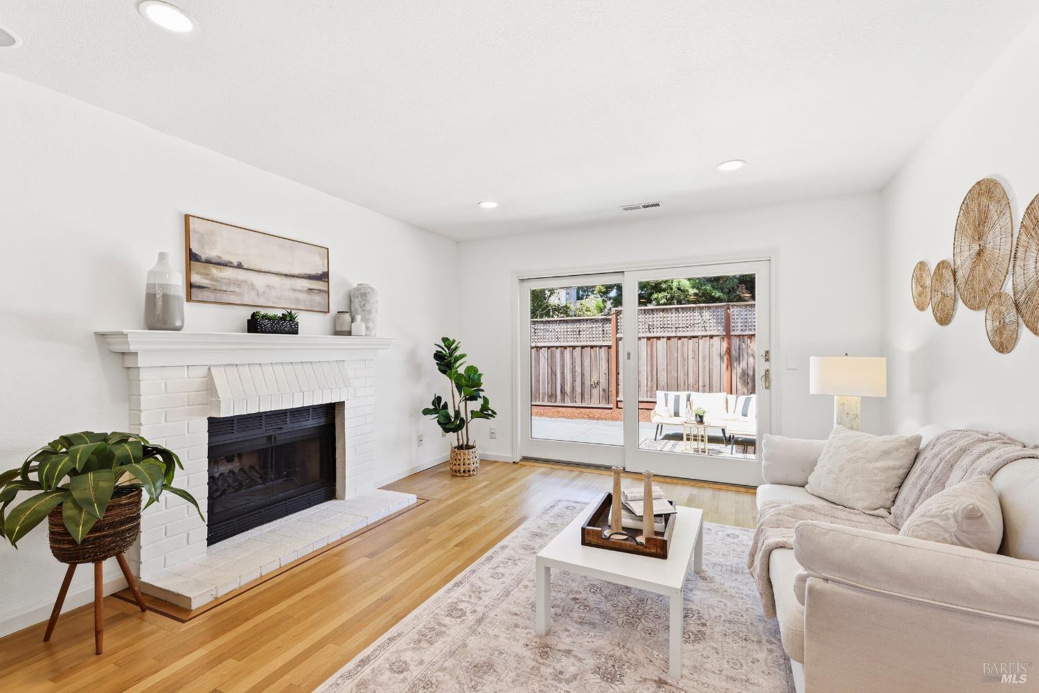 505 Teton Court Petaluma CA 94954