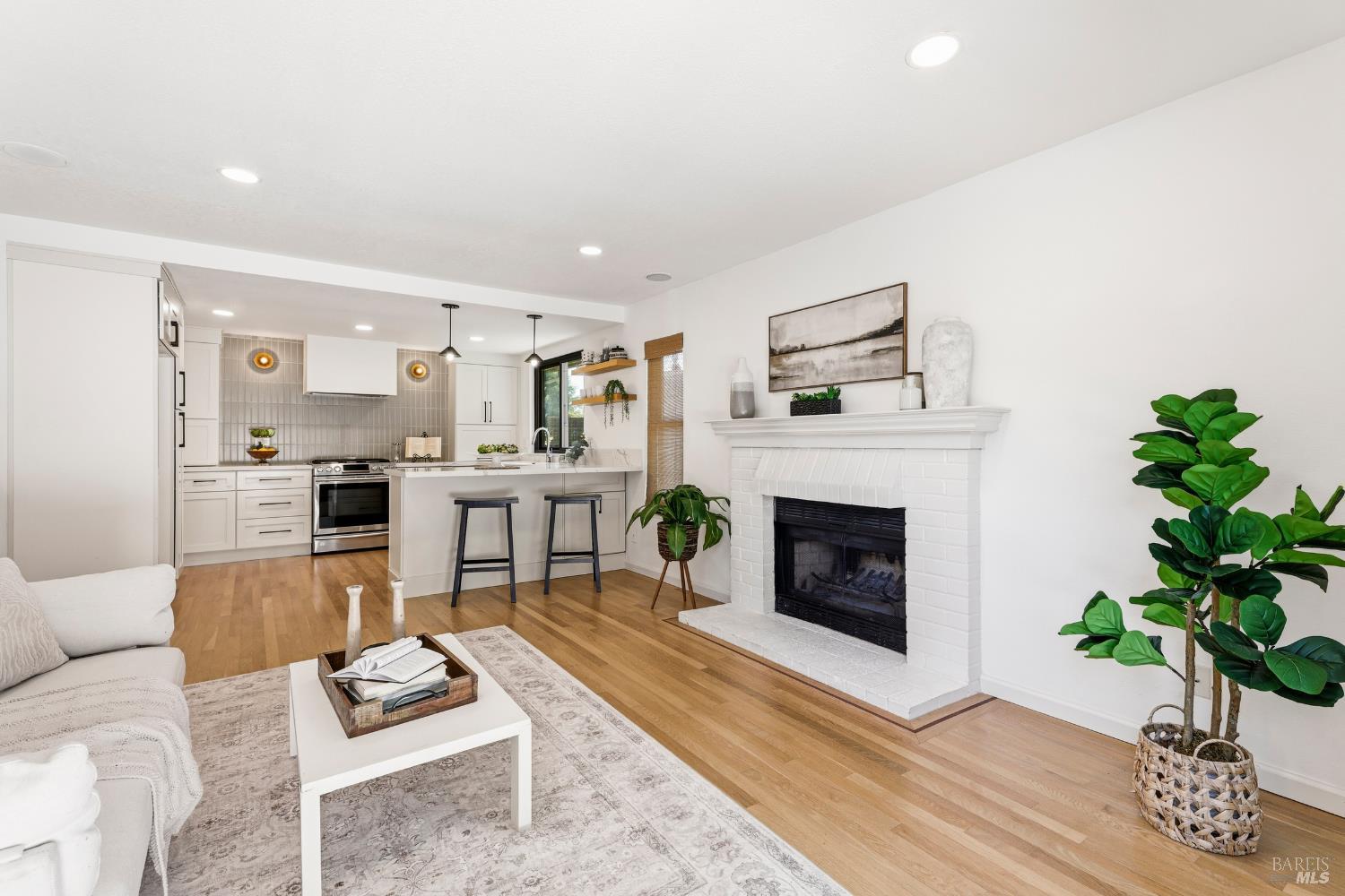 505 Teton Court Petaluma CA 94954