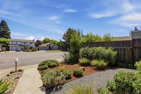 505 Teton Court Petaluma CA 94954
