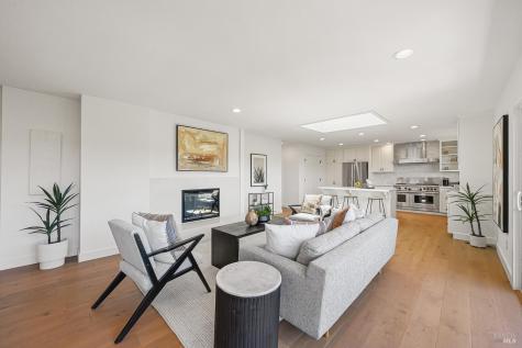 190 Drakewood Place Novato CA 94947
