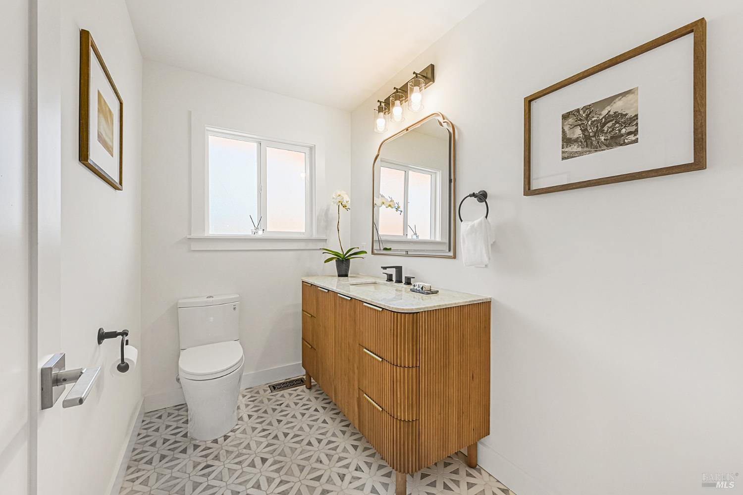 190 Drakewood Place Novato CA 94947