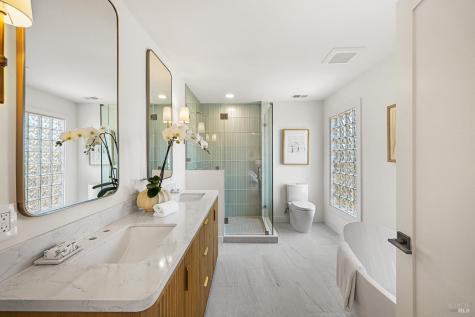190 Drakewood Place Novato CA 94947