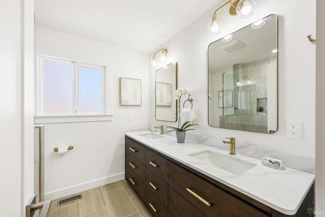 190 Drakewood Place Novato CA 94947
