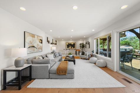 190 Drakewood Place Novato CA 94947