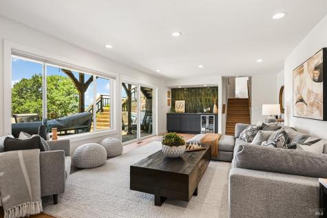 190 Drakewood Place Novato CA 94947