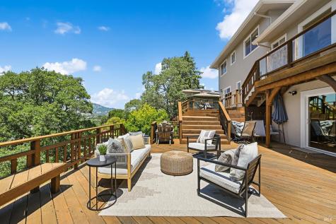 190 Drakewood Place Novato CA 94947