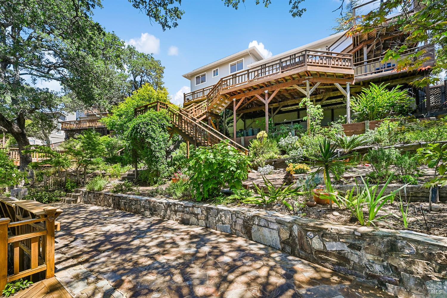 190 Drakewood Place Novato CA 94947