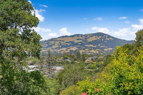 190 Drakewood Place Novato CA 94947