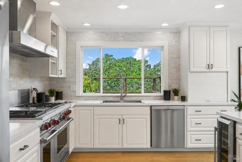 190 Drakewood Place Novato CA 94947