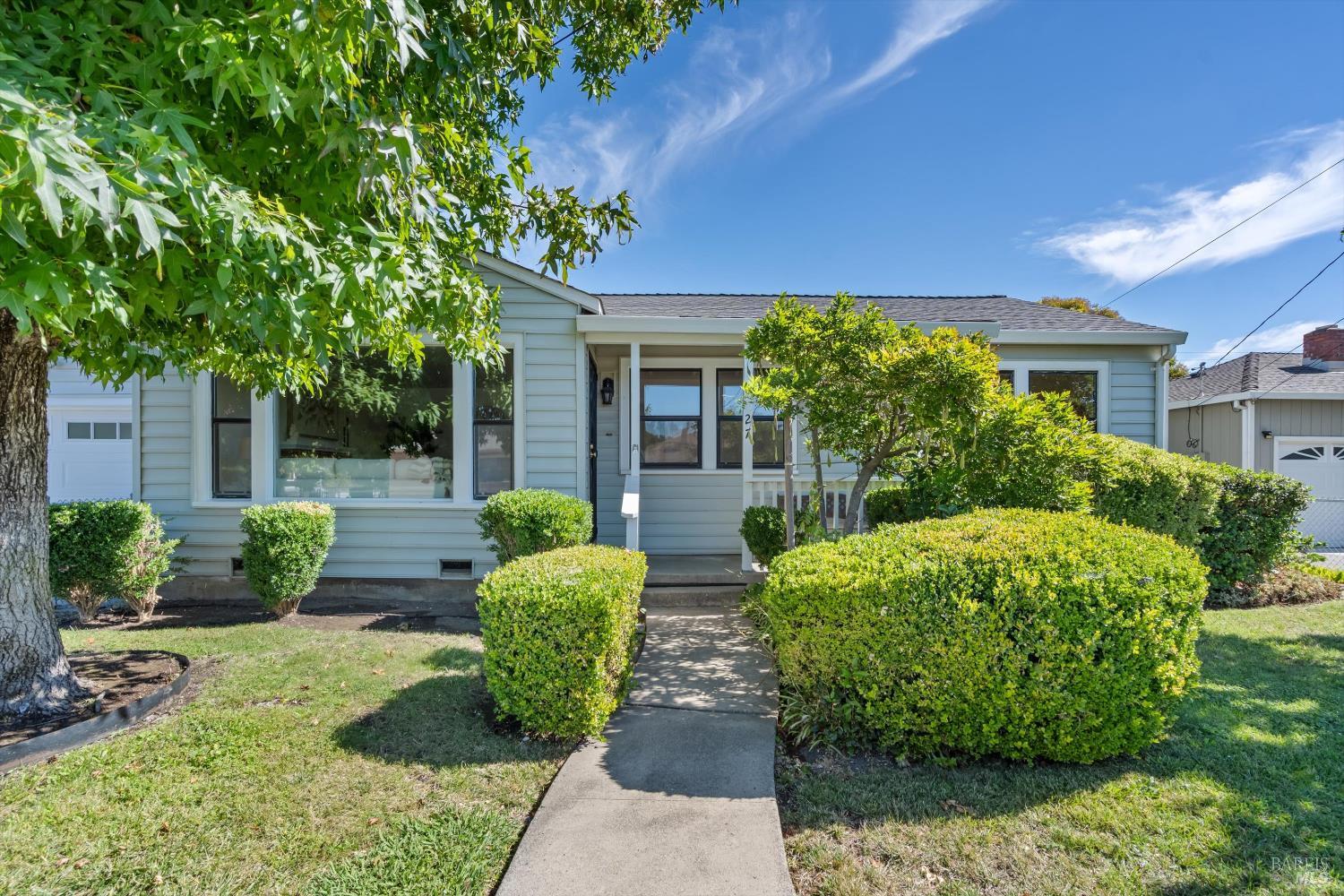 27 Rio Vista Way Petaluma CA 94952