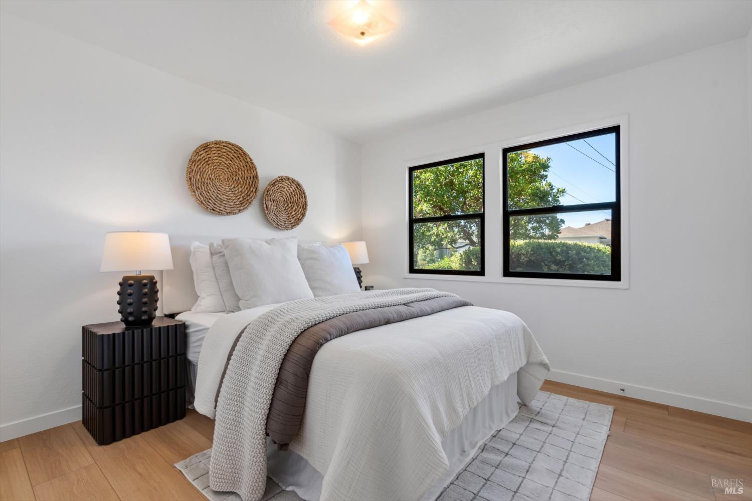 27 Rio Vista Way Petaluma CA 94952