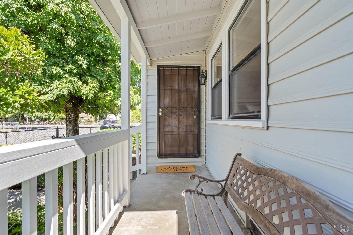 27 Rio Vista Way Petaluma CA 94952