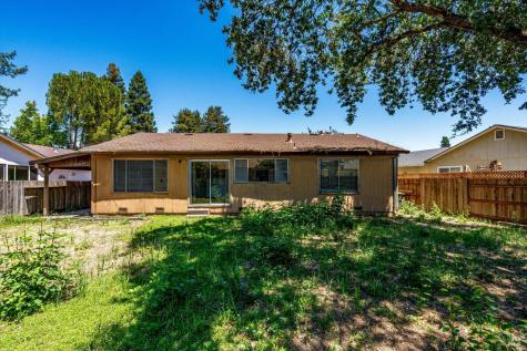 2340 Donna Maria Way Santa Rosa CA 95403