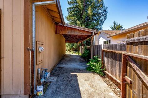 2340 Donna Maria Way Santa Rosa CA 95403